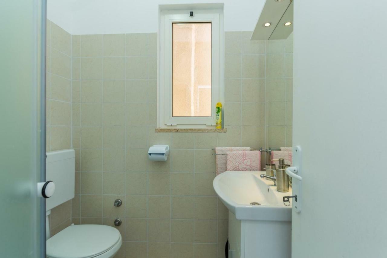 Apartment Kucera Rovinj Exterior photo